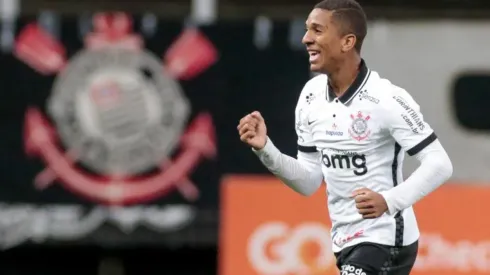 Davó recebe nova oportunidade entre os titulares - Foto: Rodrigo Coca/Corinthians.