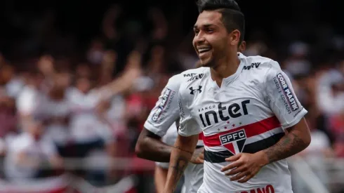 Petros em ação pelo São Paulo — Foto: Getty Images