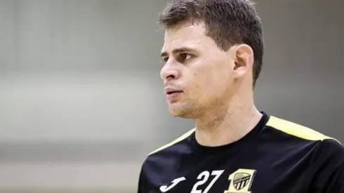 Botafogo fura concorrência e acerta detalhes para trazer volante Jonas