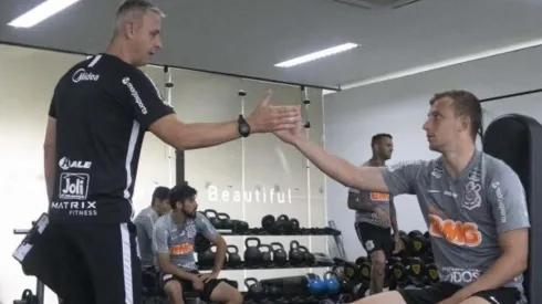 Tiago Nunes deu oportunidades ao lateral – Foto: Daniel Augusto Jr/Corinthians.