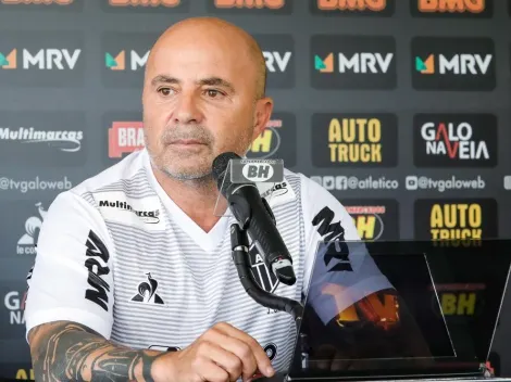 Festa e aglomeração promovida pela diretoria pode ter causado surto de Covid no Galo