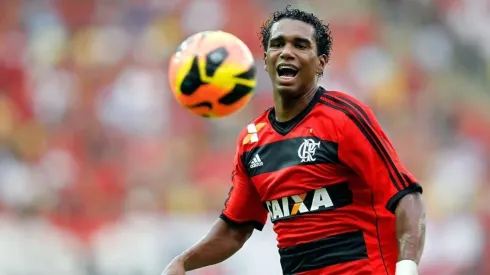 Volante está sem clube atualmente — Foto: Getty Images