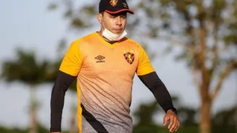 Jair pediu a renovação do zagueiro.Divulgação