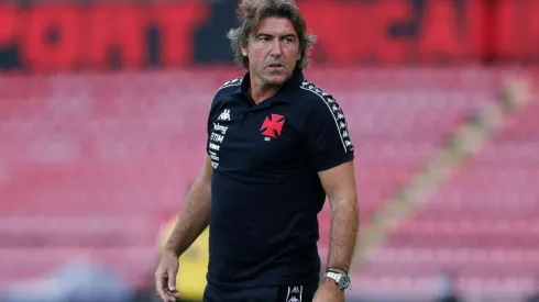 Sá Pinto pode dar oportunidades para os jovens da base - Foto: Rafael Ribeiro/Vasco.