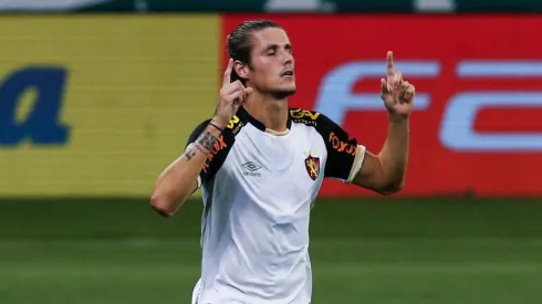 Sport x Atlético-GO se enfrentam nesta segunda-feira, às 20h, na Ilha do Retiro - (Getty Images)