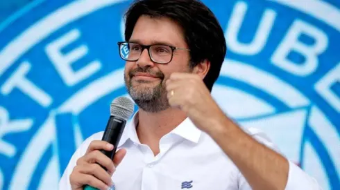 Bellintani renovou com o atacante. Felipe Oliveira/EC Bahia/Divulgação