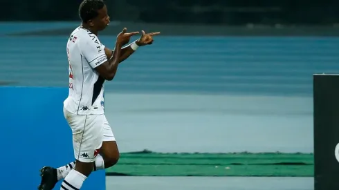 Vasco e Ceará duelam nesta segunda-feira, às 18h, em São Januário, pelo Campeonato Brasileiro - (Getty Images)