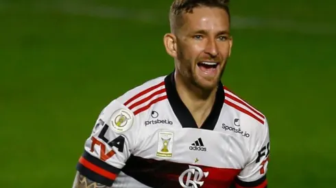 Empresário de Léo Pereira se pronuncia sobre interesse do Benfica