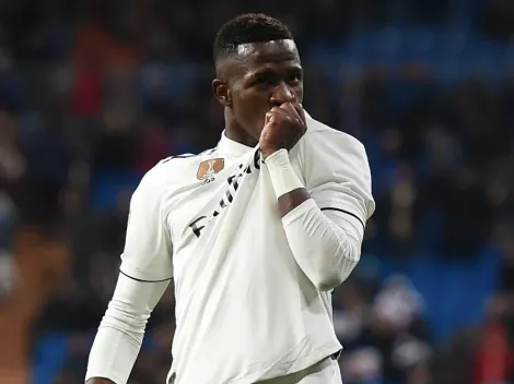 Jornais espanhóis criticam atuações de Vinícius Júnior e mais três titulares de Zidane na derrota do Real Madrid