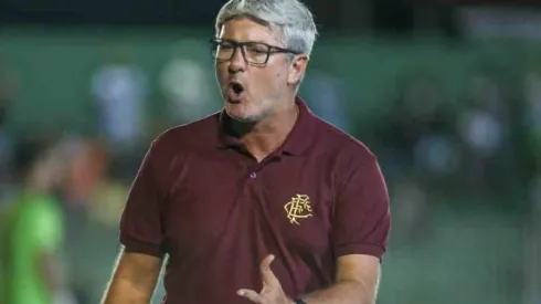 Meio-campista está nos planos de Odair. Divulgação