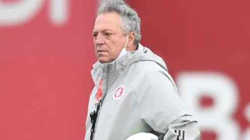 Interferência de Medeiros decreta futuro de Abel Braga no Inter