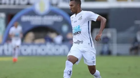 Lucas Braga manda recado aos jogadores do Palmeiras