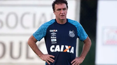 Cuca faz sucesso no Peixão — Foto: Ivan Storti/Santos FC