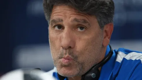 Renato dispara contra Simon: