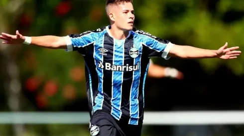 Pedro Lucas vem se destacando na base - Foto: Rodrigo Fatturi/Grêmio.
