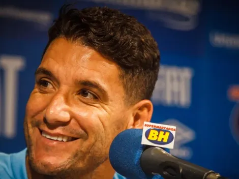 Empresário cobra Raposa por vínculos contratuais de Thiago Neves e Digão