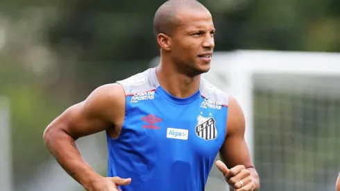 Sánchez é muito querido no Peixe — Foto: Pedro Ernesto Guerra Azevedo/Santos FC