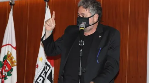 Casares deve buscar novos patrocinadores visando maior renda - Foto: Rubens Chiri/SPFC.