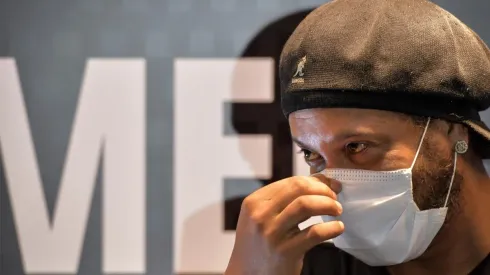 Mãe de Ronaldinho Gaúcho é internada com Covid-19