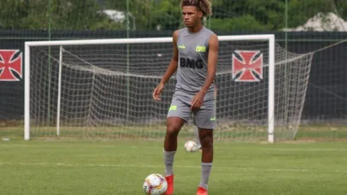 Antecipação da parcela envolvendo a venda de Nathan pode aliviar o caixa – Foto: Carlos Gregório Jr/Vasco.