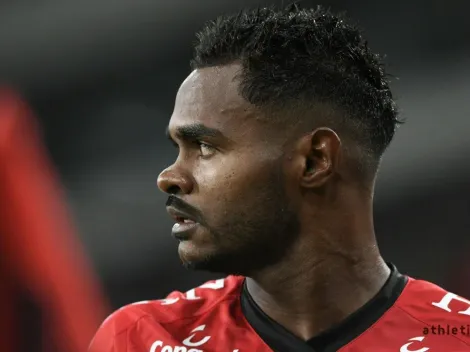 De olho no Coritiba, Athletico tem Nikão e mais 7 pendurados