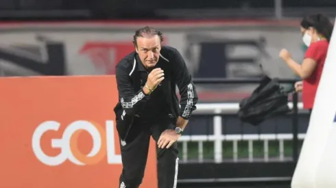 Cuca pede pés no chão para o confronto contra o Boca Júniors