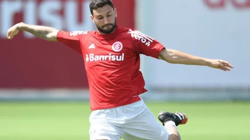 Meia vem se recuperando de uma cirurgia no joelho - Foto: Ricardo Duarte/Internacional.