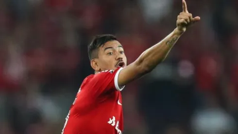 Lindoso deve ser titular no meio. Getty Images