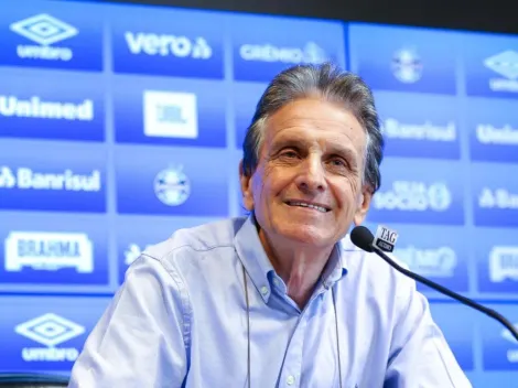 Grêmio abre conversas com substituto de Renato