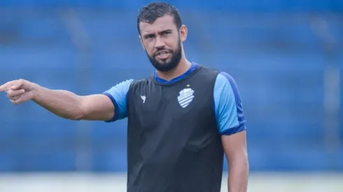 Luciano Castán entra na mira do Coxa. Foto: Augusto Oliveira/CSA
