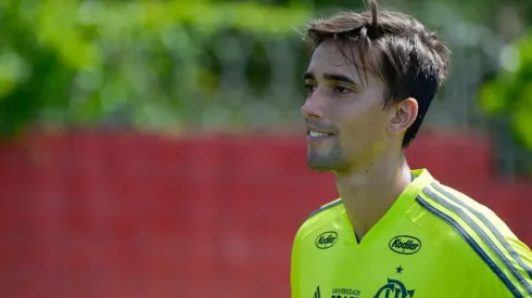 César é alvo do Atlético-GO. Alexandre Vidal / Flamengo