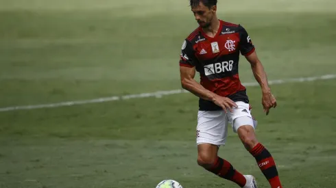 Rodrigo Caio volta a ser relacionado no Flamengo após 20 dias
