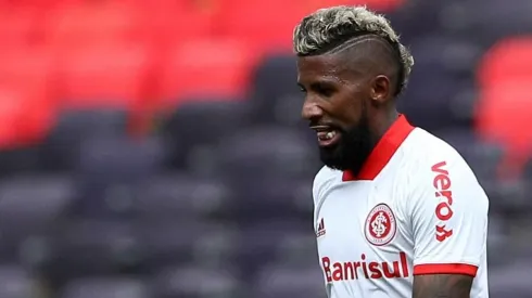 Rodinei jogou contra o Flamengo após torcedor ter pagado sua multa