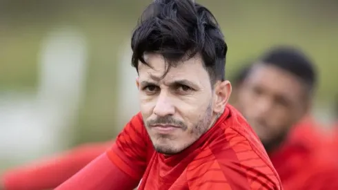 Jean Carlos é alvo do Sport. Foto: Caio Falcão/Náutico