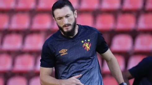 Sander pode deixar o Rubro-Negro. Foto: Anderson Stevens/Sport Club do Recife