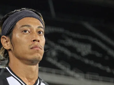 André Lima se irrita com ação de Honda e detona o meio-campista durante entrevista