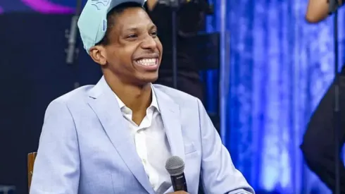 São-paulino assumido, Lucas Penteado participou de ação de marketing do pré-lançamento da nova camisa do Tricolor