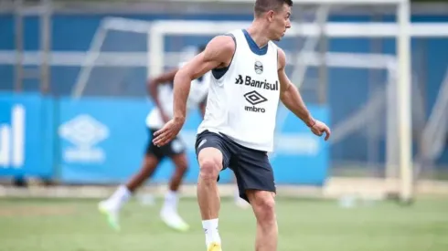 Grêmio recebe sondagens por Churín, mas jogador deve permanecer no clube