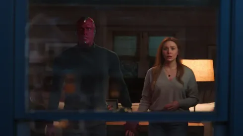 Paul Bettany e Elizabeth Olsen em cena do episódio final de