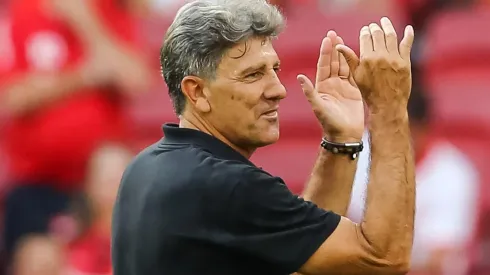 Renato pode ter reforço de goleiro no elenco - Foto: Pedro H. Tesch/AGIF.