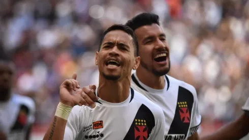 Fortaleza apresenta proposta para Yago Pikachu e espera aval do jogador