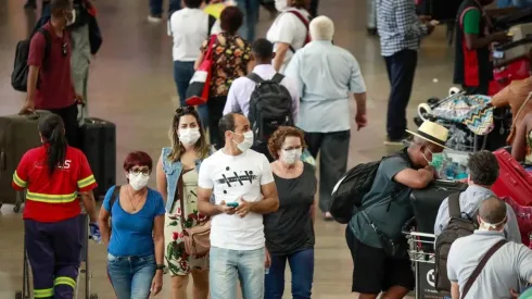 Governo de São Paulo deve decretar fase roxa nesta semana, em meio ao avanço da Covid-19 no estado