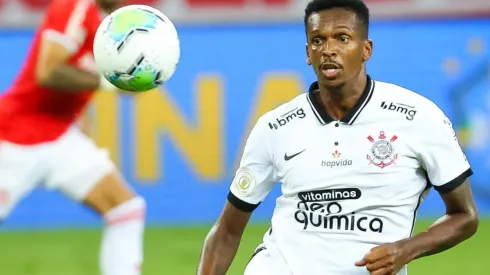 Camisa 77 vem sendo cobrado internamente – Foto: Pedro H. Tesch/AGIF.