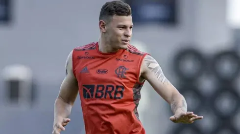 Flamengo tem volta de Hugo Moura em preparação para clássico contra o Botafogo