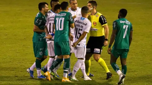 Jogadores do Tricolor não tiveram bom desempenho - Foto: Maxi Franzoi/AGIF.