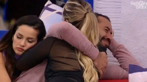 BBB 21: você gostaria de ver um paredão entre Juliette, Sarah e Gilberto? Vote na enquete!