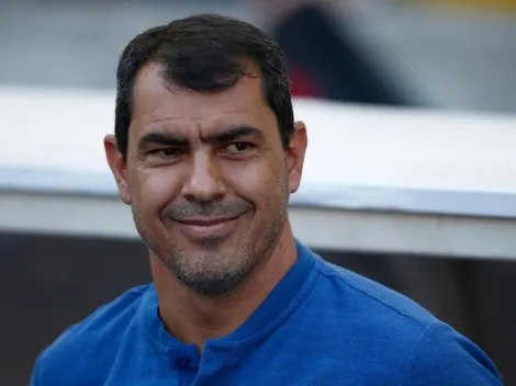 Ex-técnico do Corinthians, Fábio Carille é vacinado na Arábia Saudita