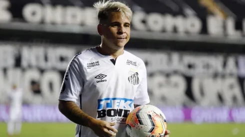 Venezuelano treinou normalmente nesta segunda-feira (Foto: Getty Images)