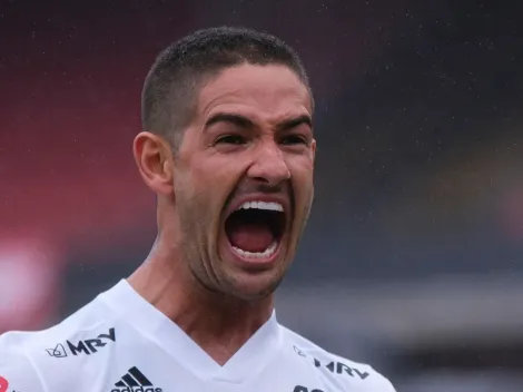 Pato agita torcida rubro-negra ao expor negócio com Fla