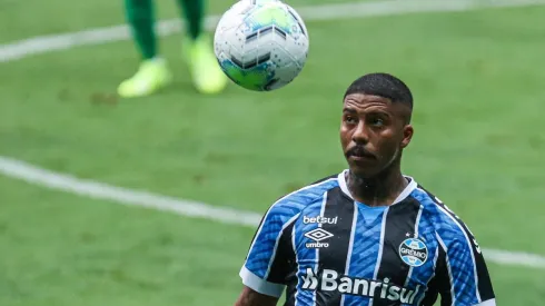 Meia foi sondado por alguns clubes – Foto: Fernando Alves/AGIF.